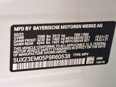 Certified 2023 BMW X7 xDrive40i w/ Executive Package image 29