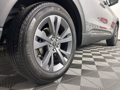 Used 2023 Ford Explorer XLT w/ Equipment Group 202A image 20