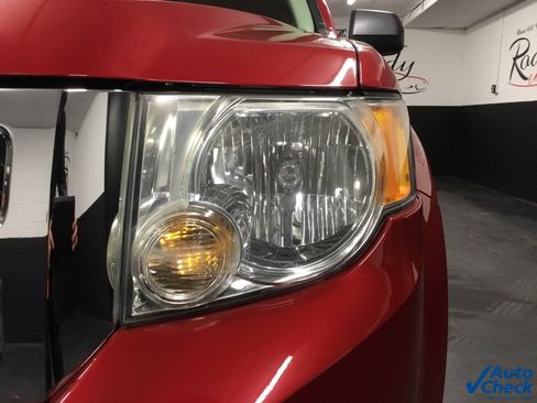 Used 2011 Ford Escape XLT image 20