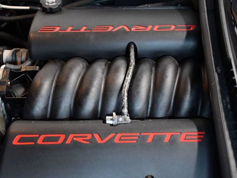 Used 2002 Chevrolet Corvette Coupe w/ Preferred Equipment Group2 RWD image 58