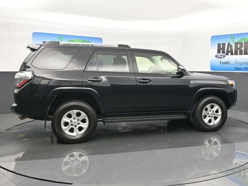 Used 2024 Toyota 4Runner SR5 image 6