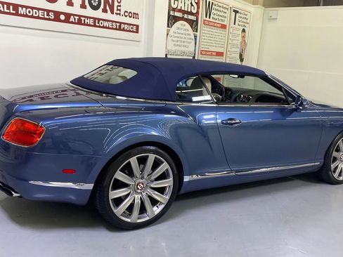 Used 2014 Bentley Continental GT image 19