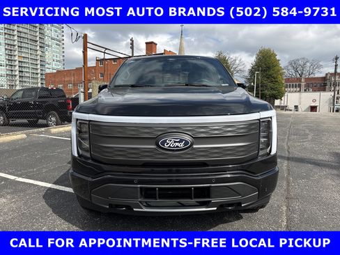 Used 2024 Ford F150 Lightning Lariat w/ Max Trailer Tow Package image 5