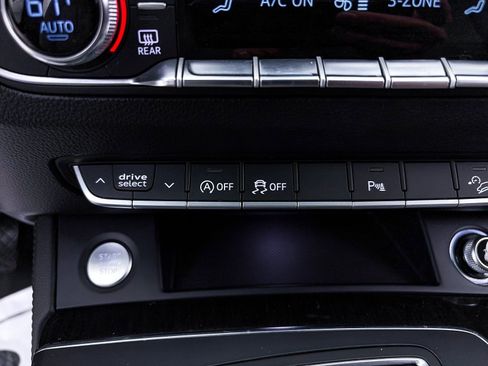 Used 2018 Audi Q5 Prestige w/ Prestige Package image 27