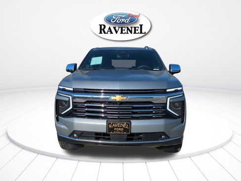 Used 2025 Chevrolet Tahoe Premier w/ Sun And Tow Package RWD image 9