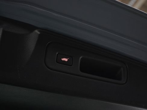 Used 2023 Honda Passport EX-L image 18