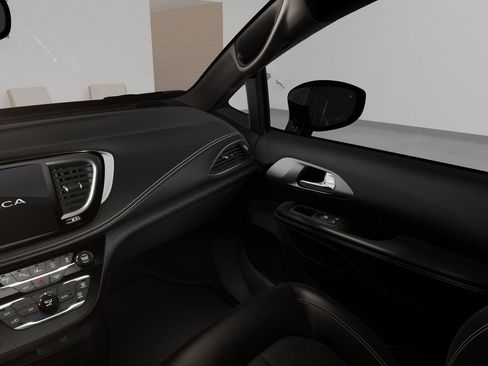 New 2026 Chrysler Pacifica Select image 18