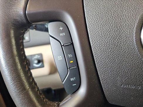 Used 2011 Buick Enclave CXL image 11