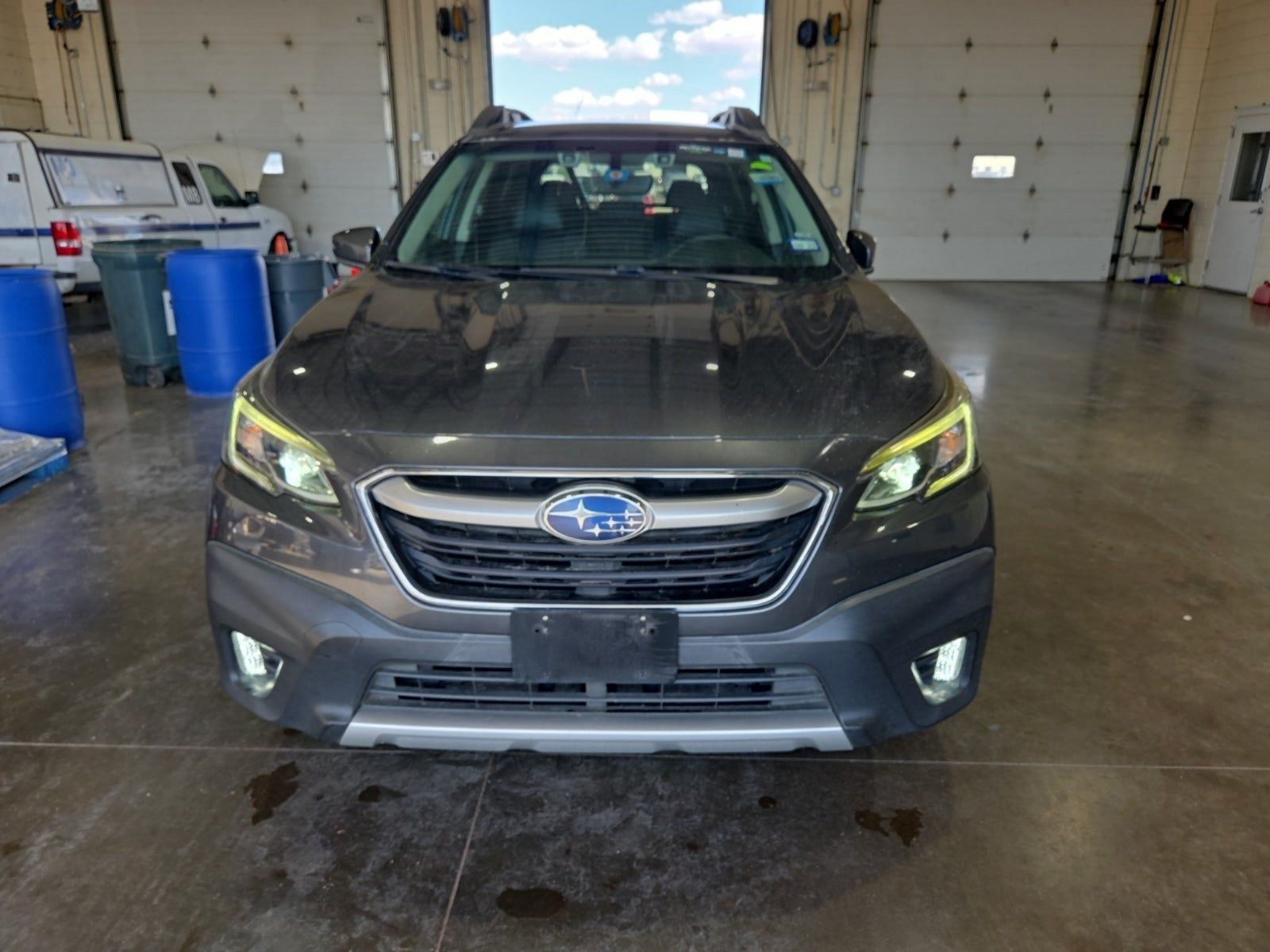 Used 2021 Subaru Outback Limited XT w/ Popular Package #2 AWD/4WD image 3