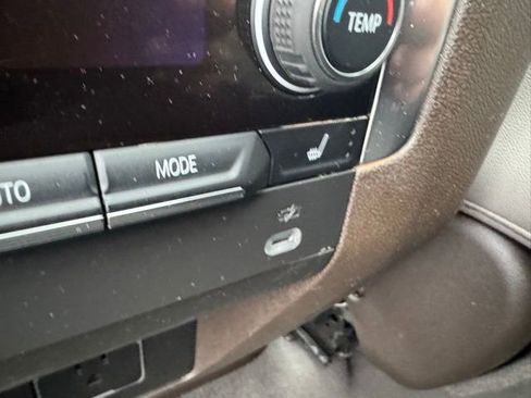 Used 2022 Chevrolet Tahoe Z71 w/ Z71 Off-Road Package image 13