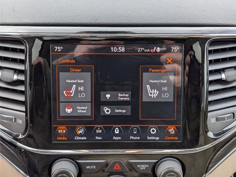 Used 2020 Jeep Grand Cherokee Limited image 28