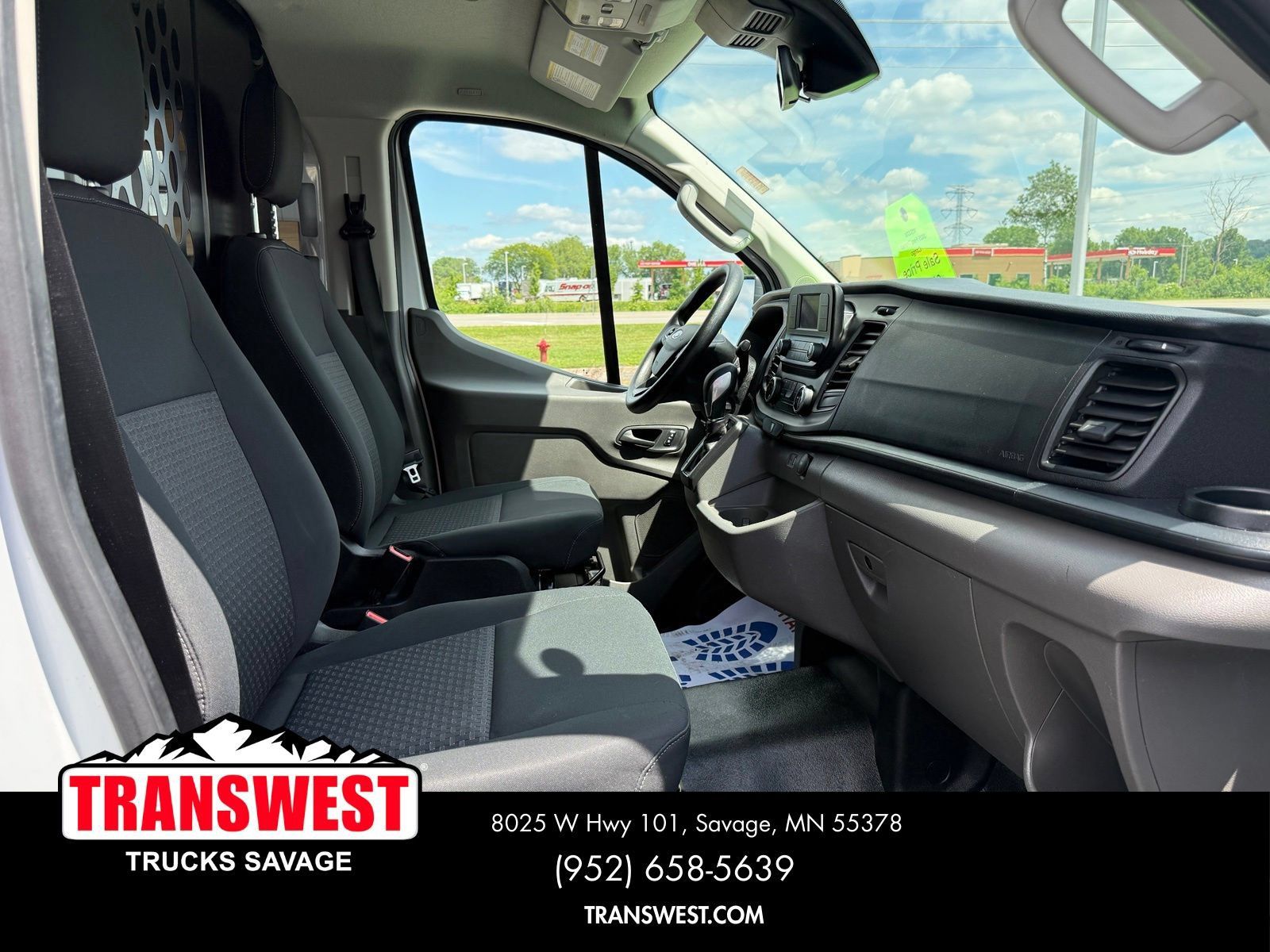 Used 2025 Ford Transit 250 Low Roof w/ Exterior Upgrade Package RWD image 7