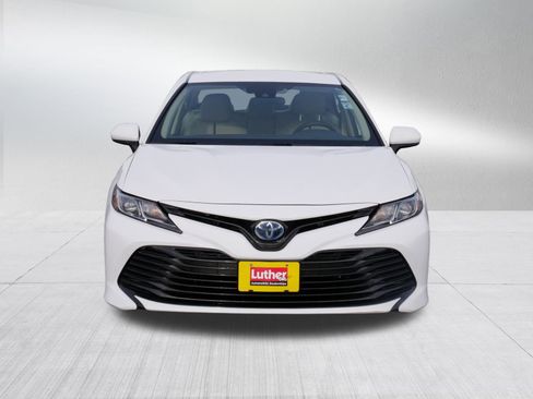 Used 2019 Toyota Camry LE image 2