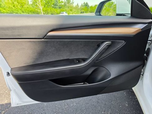 Used 2023 Tesla Model 3 Standard Range RWD image 18