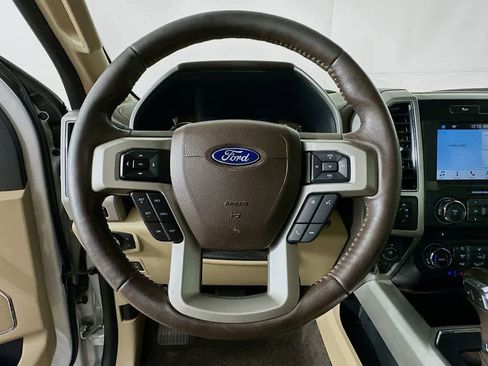 Used 2018 Ford F150 Lariat image 16