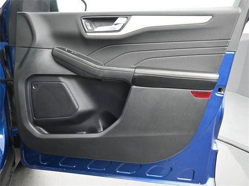 Used 2022 Ford Escape SEL image 20