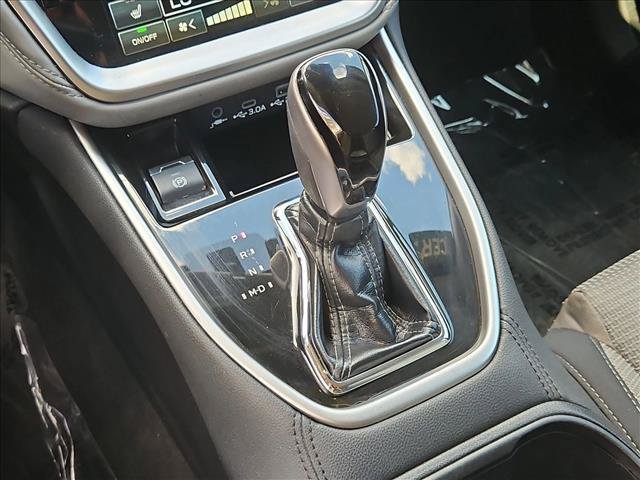 Used 2023 Subaru Outback Premium AWD/4WD image 18