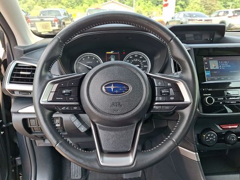 Used 2022 Subaru Forester Premium AWD/4WD image 21