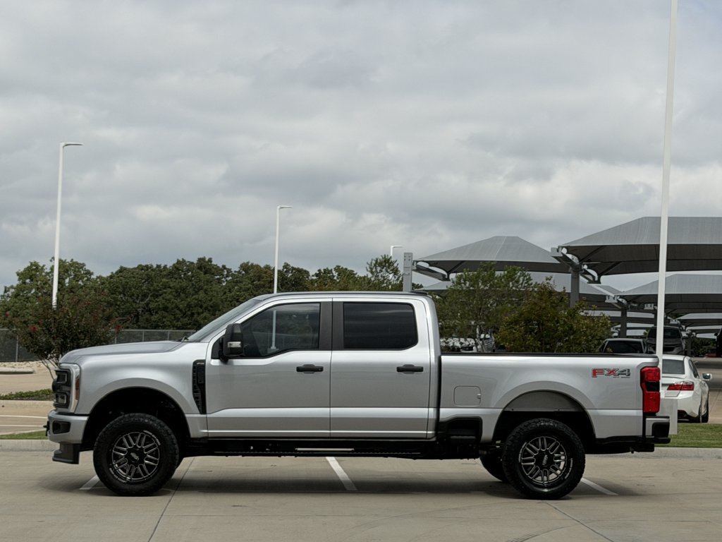 Used 2024 Ford F250 XL w/ STX Appearance Package AWD/4WD image 3