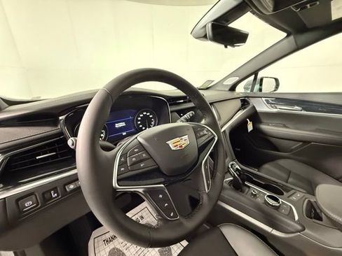 New 2026 Cadillac XT5 Premium Luxury image 6