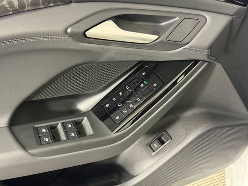 Certified 2025 Audi A6 e-tron Premium w/ Ultra Package RWD image 14