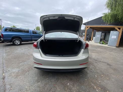 Used 2018 Hyundai Elantra Value Edition FWD image 29