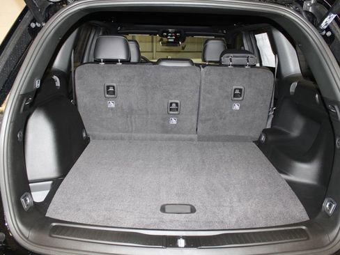 New 2025 Jeep Grand Cherokee Laredo image 33