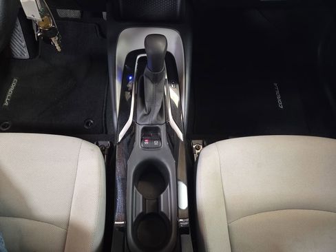 Used 2020 Toyota Corolla L image 18