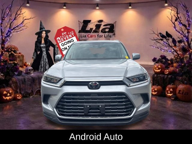 Used 2025 Toyota Grand Highlander AWD image 9
