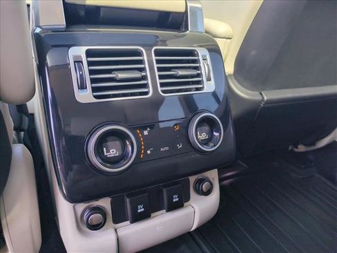 Used 2019 Land Rover Range Rover HSE AWD/4WD image 18