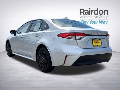 Used 2023 Toyota Corolla LE FWD image 5
