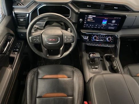 Used 2023 GMC Sierra 1500 AT4 w/ AT4 Preferred Package image 2