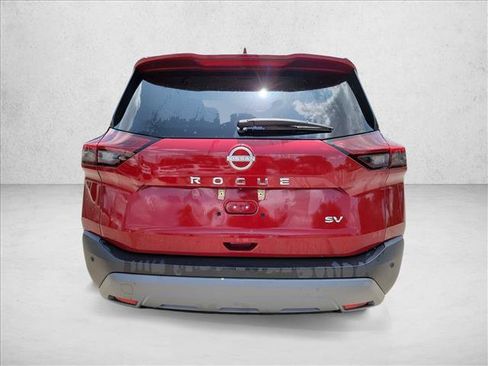 Used 2023 Nissan Rogue SV FWD image 6