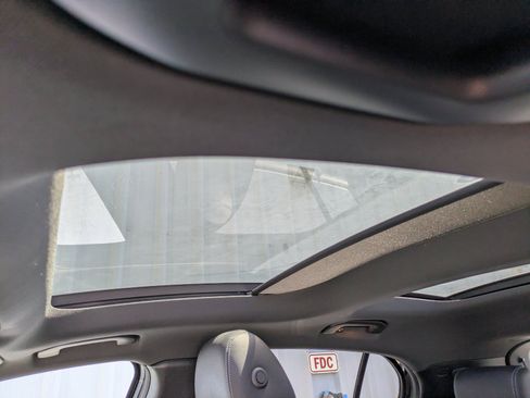 Used 2019 Mercedes-Benz GLA 250 4MATIC image 17
