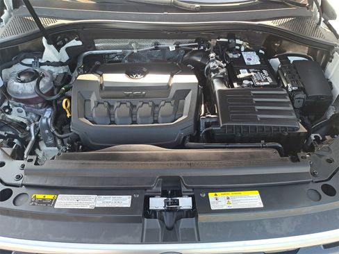 Used 2021 Volkswagen Tiguan SE R-Line image 31