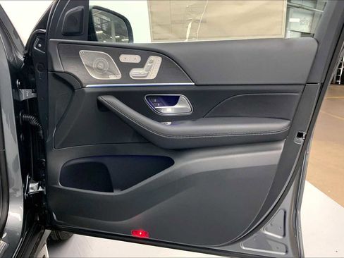 New 2026 Mercedes-Benz GLE 450 4MATIC image 11