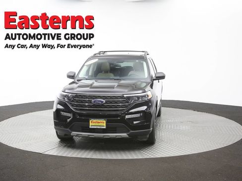 Used 2022 Ford Explorer XLT w/ Equipment Group 202A AWD/4WD image 52