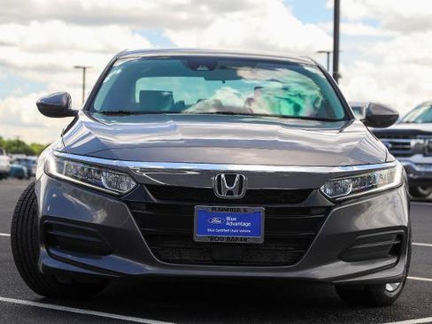 Used 2019 Honda Accord LX image 2