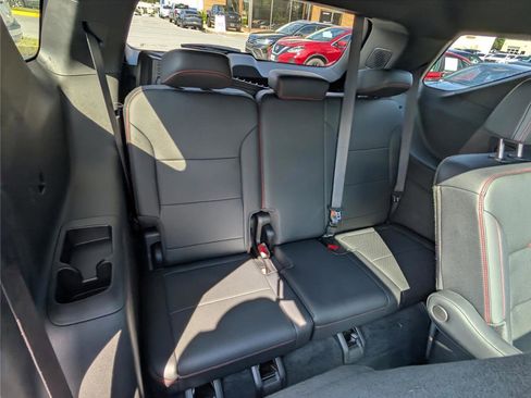 Used 2024 Chevrolet Traverse RS w/ LPO, Floor Liner Package image 14
