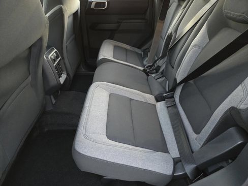 New 2025 Ford Bronco 4-Door AWD/4WD image 17