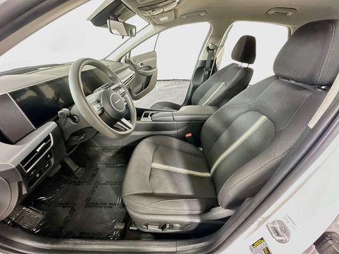 Used 2025 Hyundai Sonata SEL FWD image 14