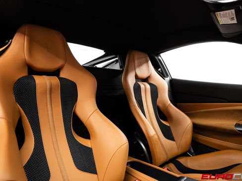 Used 2021 Ferrari F8 Tributo RWD image 40