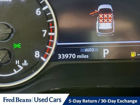 Used 2023 Nissan Pathfinder SL AWD/4WD image 18
