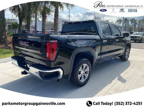 Used 2024 GMC Sierra 1500 SLT image 4