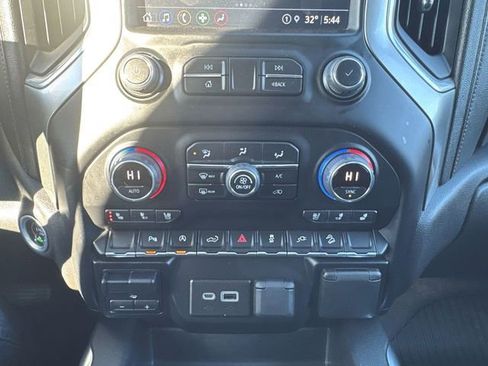 Used 2021 Chevrolet Silverado 1500 LTZ image 17