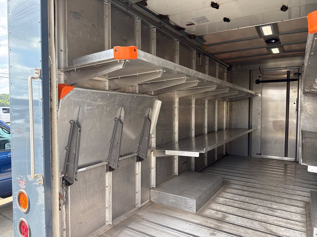 Used 2022 Ford Transit 350 DRW RWD image 14