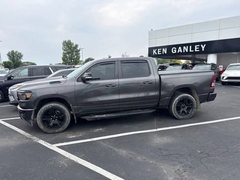 Used 2022 RAM 1500 Big Horn AWD/4WD image 4