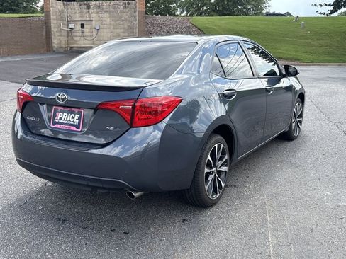 Used 2017 Toyota Corolla SE w/ Carpet Mat Package (TMS) FWD image 6
