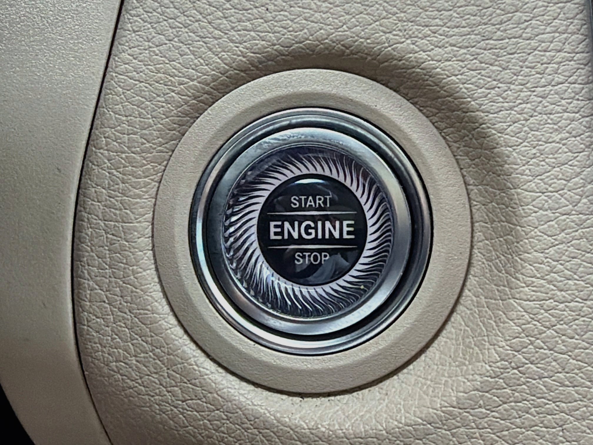 Used 2022 Mercedes-Benz GLC 300 4MATIC image 36