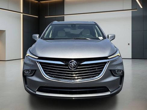 Used 2023 Buick Enclave Essence w/ Experience Buick Package FWD image 9